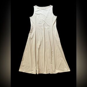 Uniqlo Women’s Ultra Stretch Dress cream/Beige